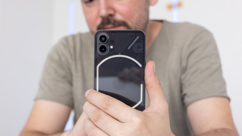 Q4 sales of these two phones prove that consumers will pay up for innovation