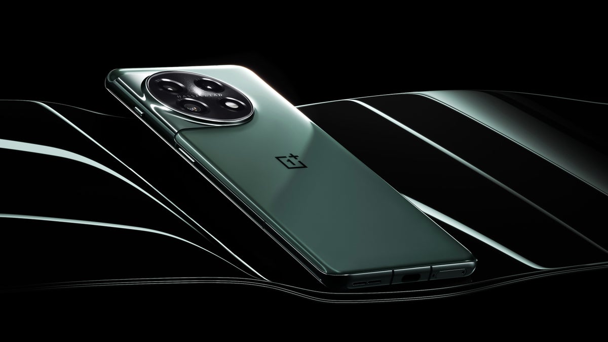 OnePlus 11: Size Comparison