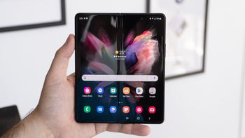 Samsung under fire as Galaxy Z Fold 3 screens crack for no reason at all after warranty expires