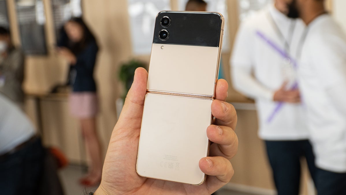 U.S. Galaxy Z Fold 4 and Galaxy Z Flip 4 units get One UI 5.1 with new features