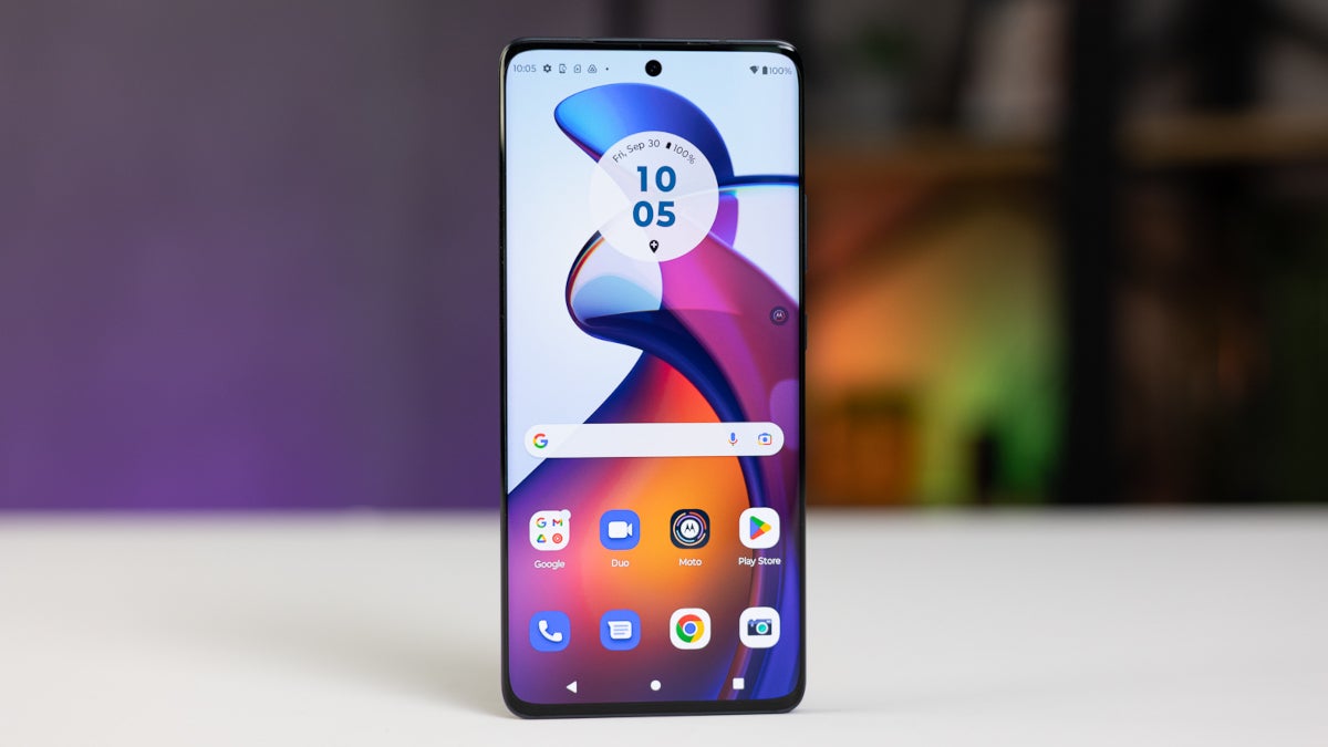 Win the exciting Edge 30 Fusion in Motorola's Tax Season giveaway
