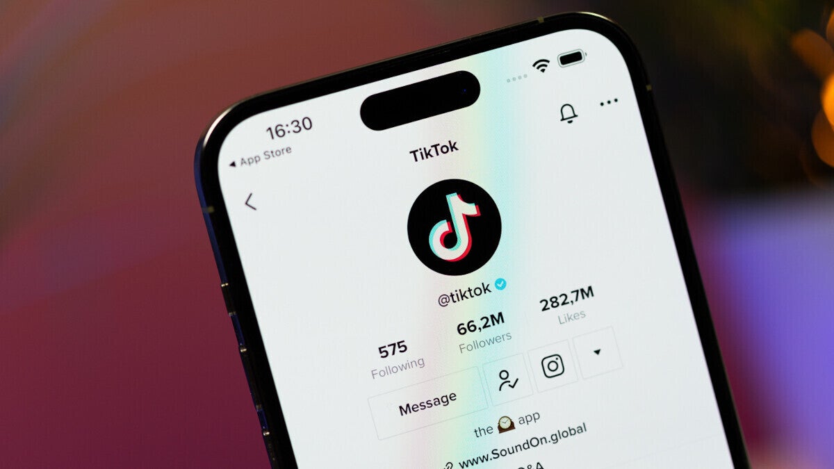 Sounding like Trump, the Biden administration threatens a U.S. ban on TikTok  - PhoneArena