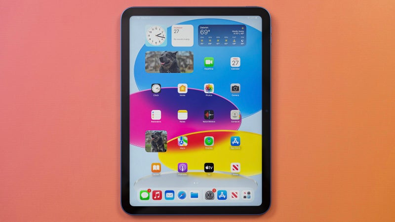 Apple's newest vanilla iPad (2022) hits new record-low price
