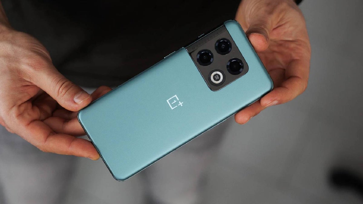 Huge OnePlus 10 Pro discount means there are now even fewer reasons to buy over-hyped alternatives