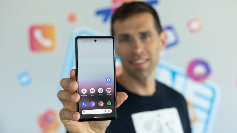 Amazon UK has the Pixel 6a on an astoundingly low price