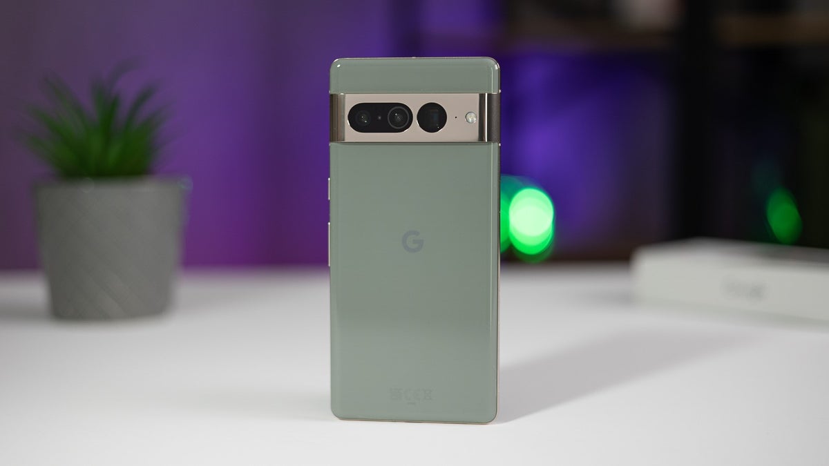 Grab this rock-bottom price on the fantastic Pixel 7 Pro while you can