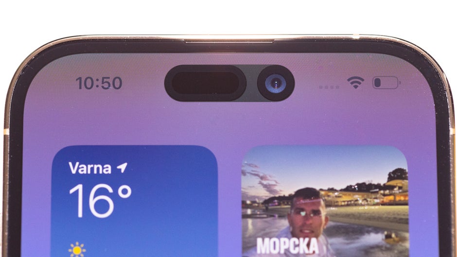 The iPhone dominates list of topselling OLED flagship phones like the