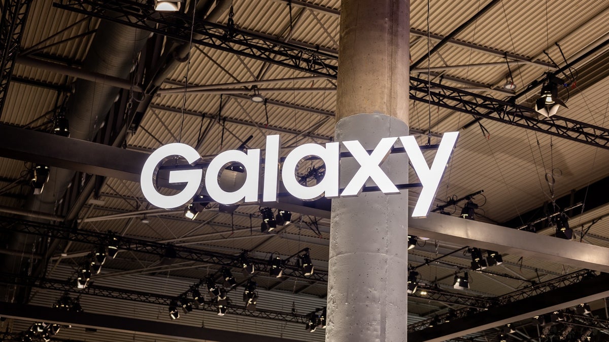 Samsung continues to lead the world's rapidly shrinking number two smartphone market