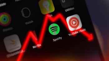 Spotify saw a surprising rise of subscribers, but its lone-wolf status prevented it from making a tu
