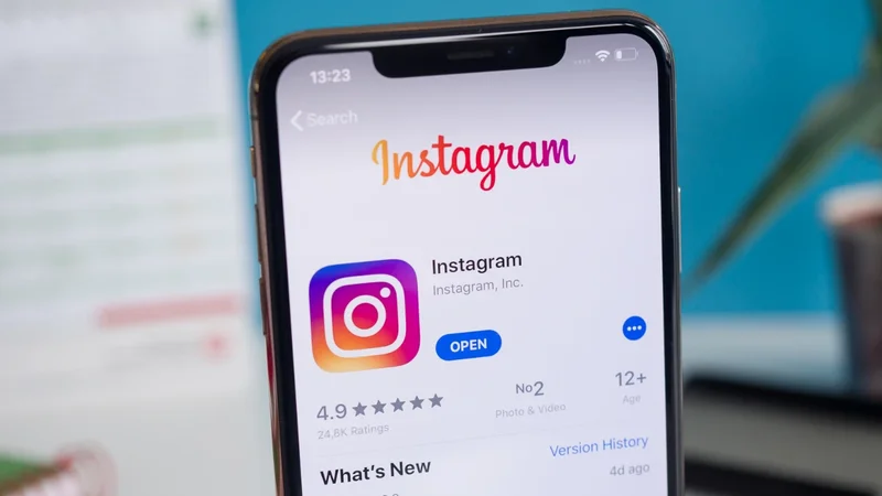 Leaked slide reveals Instagram's challenger to Twitter; app could launch next month