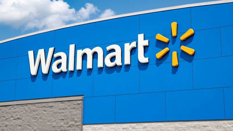 Walmart refuses to admit it might be better off accepting Apple Pay