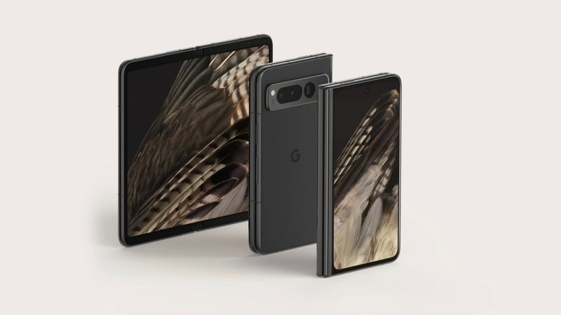 Google Pixel Fold: More (and Less) than a Galaxy Z Fold 4 Carbon Copy