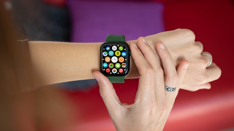 The Apple Watch Series 7 probably can't get any cheaper than this with 4G LTE