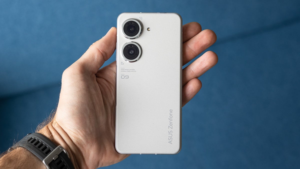 Asus may have inadvertently revealed the reasonable US price of the Zenfone 10
