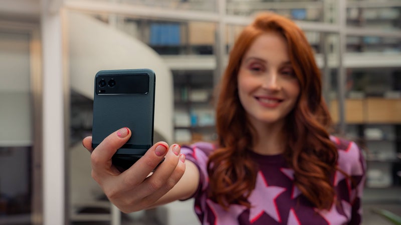 Motorola Razr 40: Motorola announces its first budget-friendly foldable