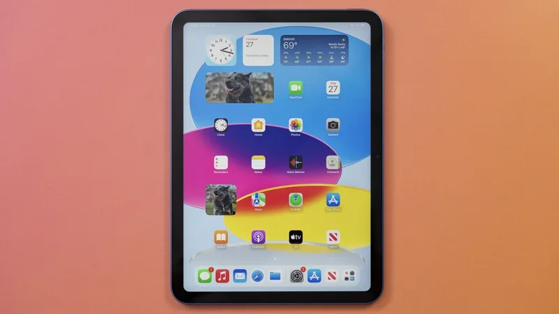 Judge fails to dismiss suit accusing Apple and Amazon of conspiring to keep iPhone, iPad prices high