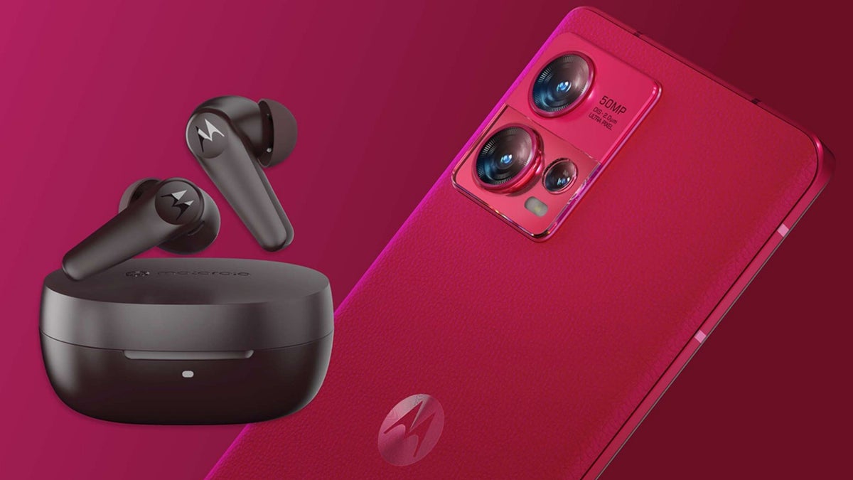 The Edge 30 Fusion Viva Magenta can now be yours with a generous discount and free earbuds