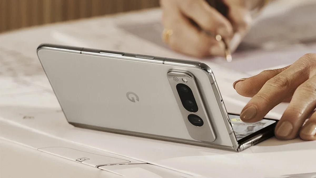 Google cancels many Pixel Fold preorders; customers now have to wait an extra month or two