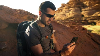Motorola Defy Satellite Link now on sale: put your phone in Bear Grylls mode