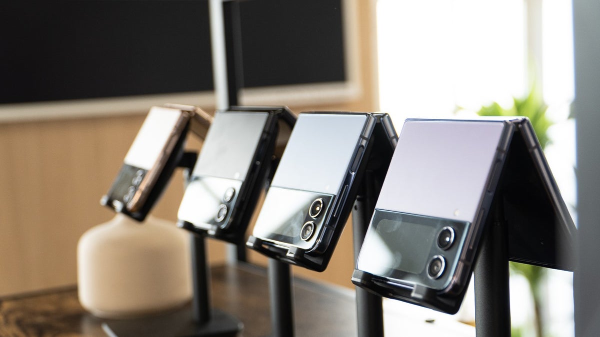 No-nonsense deal makes Galaxy Z Flip 4 even more attractive amid Flip 5 price increase rumors
