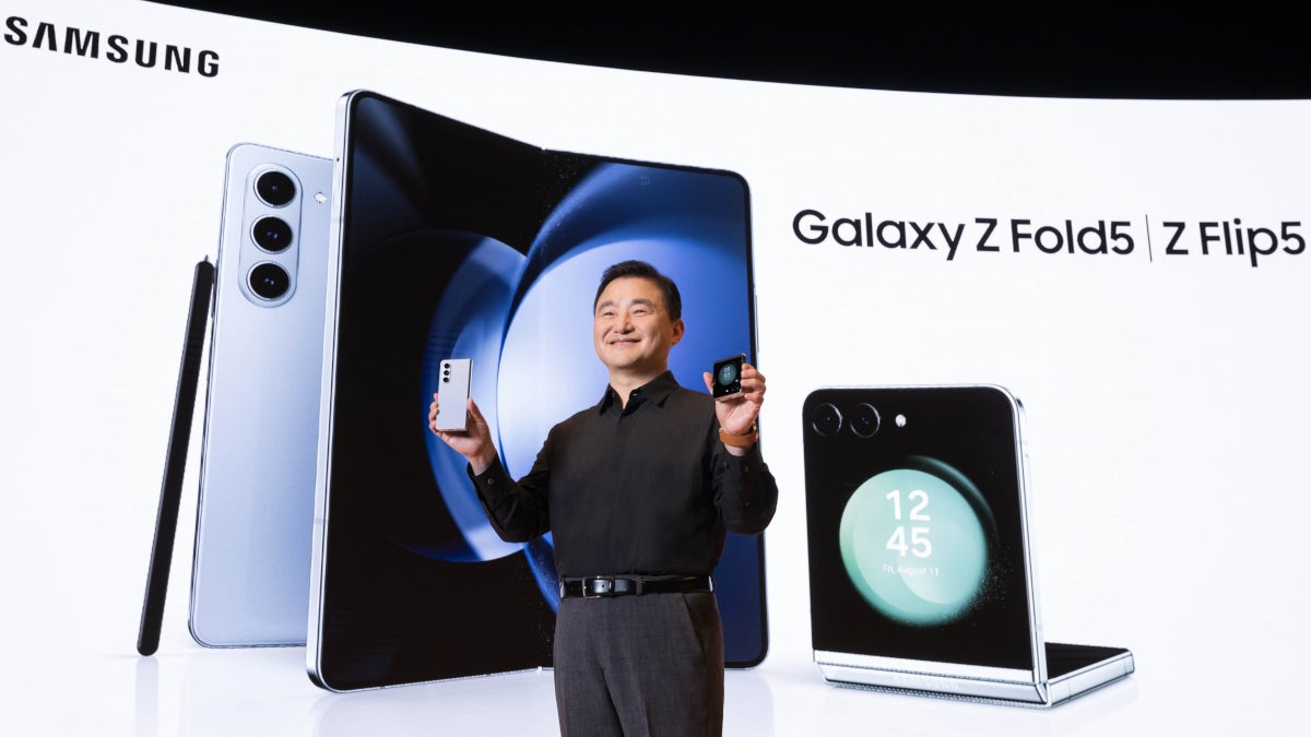 You might want to view these official Samsung Galaxy videos multiple times