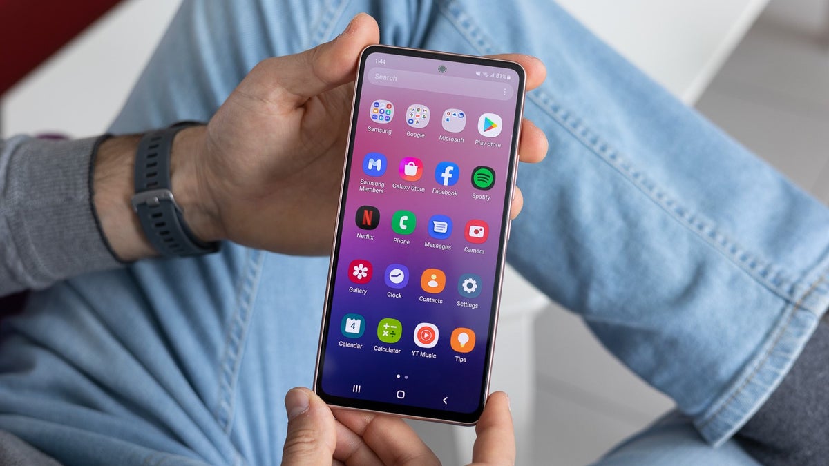 Amazon UK slashes 32% off Samsung's Galaxy A53 price tag, making it much more affordable
