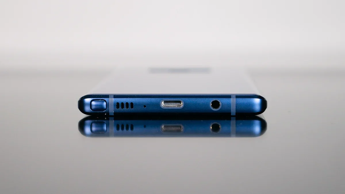 I finally gave up on the 3.5 mm headphone jack in smartphones