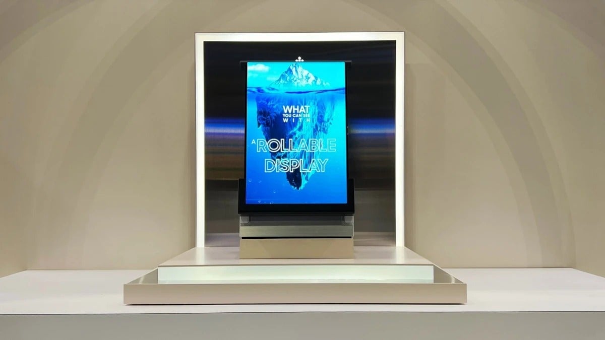 2025 might be the year we see the first rollable phone from Samsung
