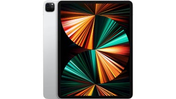 11-inch vs 12.9-inch M1 iPad Pro (2021) - Unboxing & Comparison
