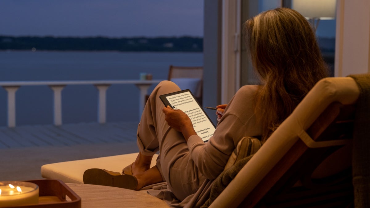 No need to wait to get Amazon's hugely versatile Kindle Scribe at massive discounts (with Prime)