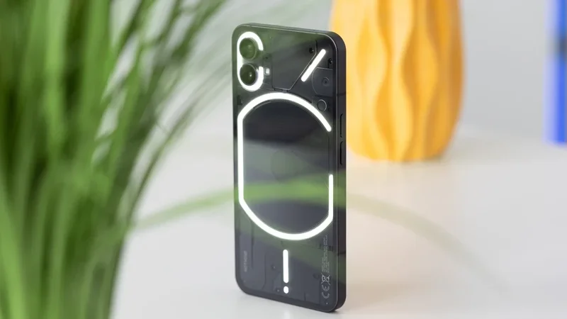 The incredible Nothing Phone (1) with 12GB of RAM can be yours for £150 OFF its price on Amazon UK
