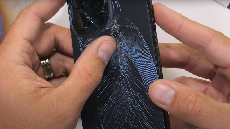 iPhone 15 Pro Max miserably fails durability test - PhoneArena