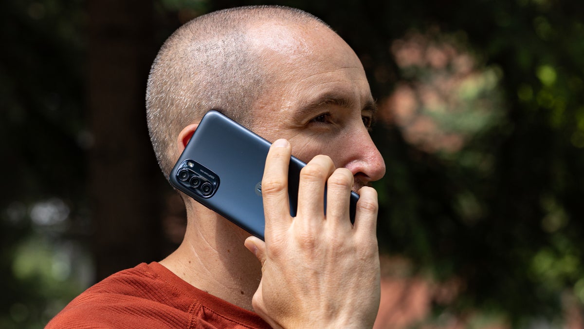 Motorola Moto G 5G (2022) review - PhoneArena