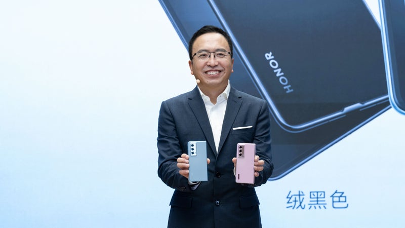 The Honor Magic Vs2 uses a 3D-printed hinge and an aerospace-grade magnesium alloy body