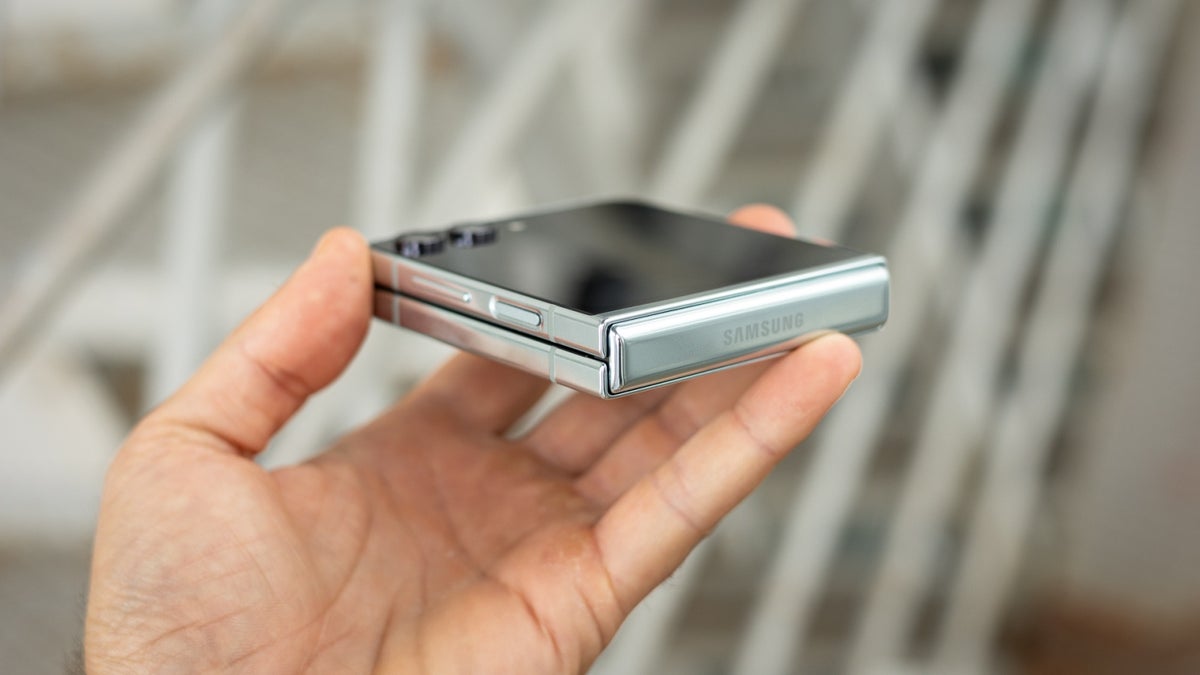 Amazon and Best Buy have all Samsung Galaxy Z Flip 5 models on sale at a solid $150 discount now