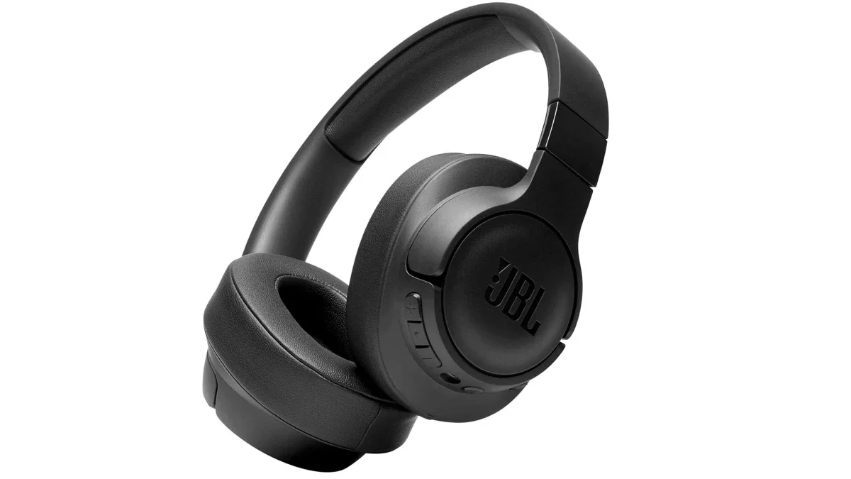 Amazon cuts the price of the JBL Tune 760NC by 50% letting you snag good-sounding headphones for peanuts