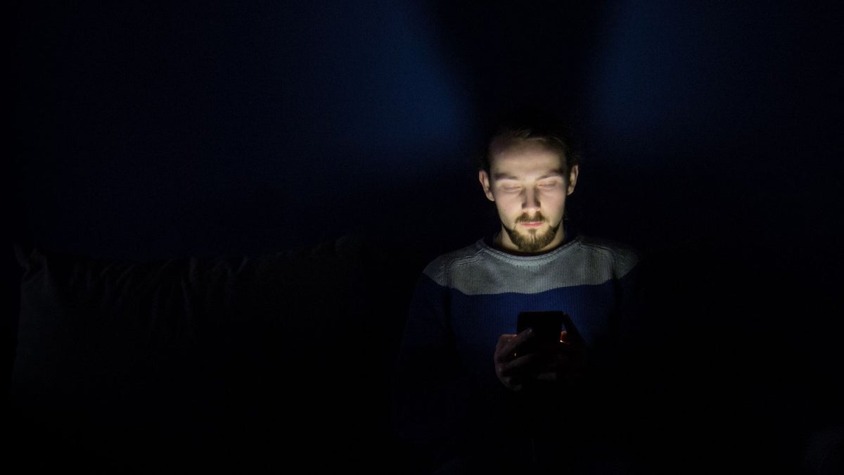 Vote now: Do you keep track of your phone screen time?