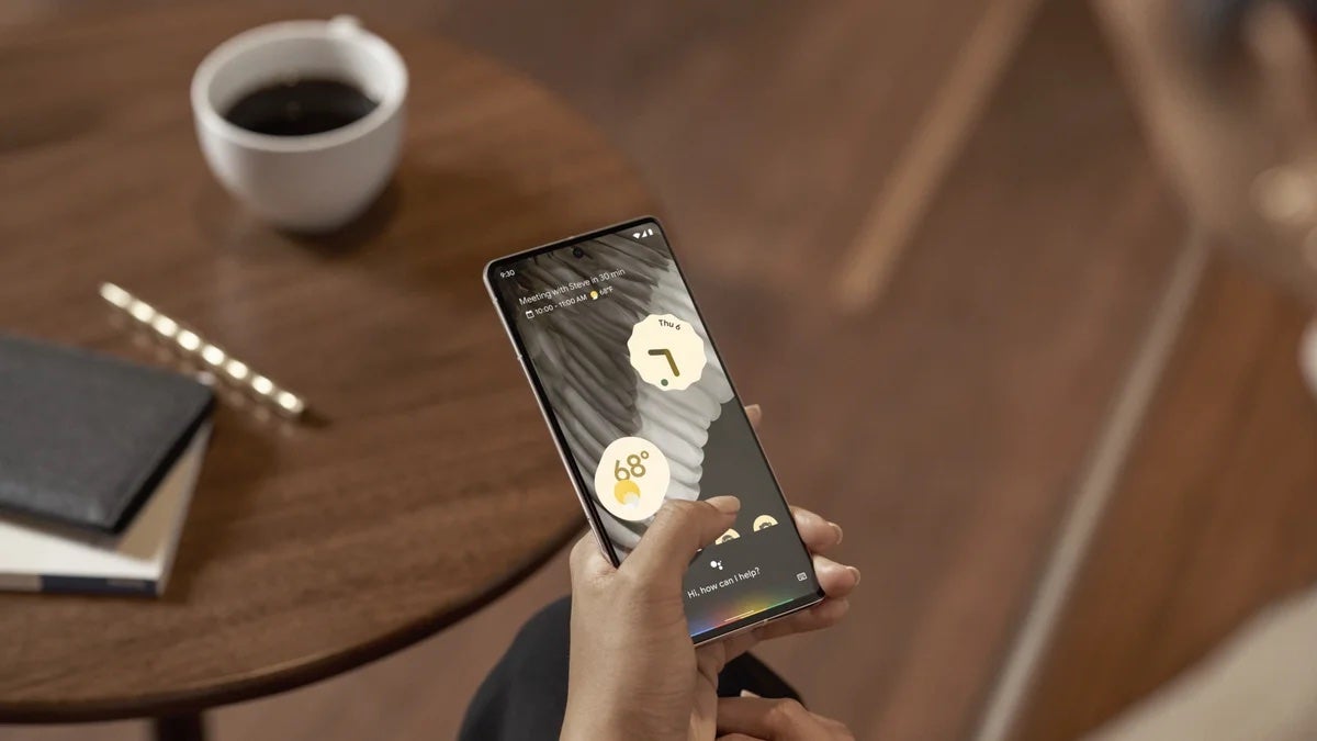 You may soon be able to hide the "At a Glance" widget on Pixels