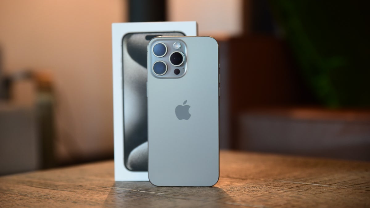 The iPhone 15 Pro Max Has a Tetraprism Camera—What the Heck Is