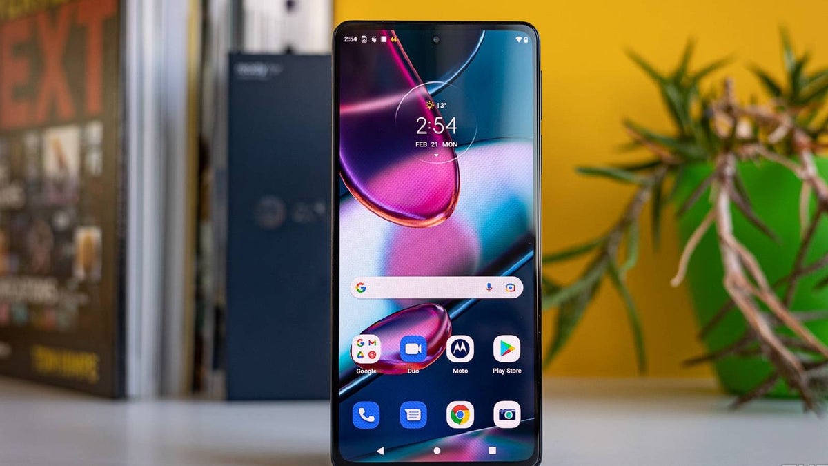 Motorola Edge+ 2022 Cyber Monday deal is proof everything worth having can be bought