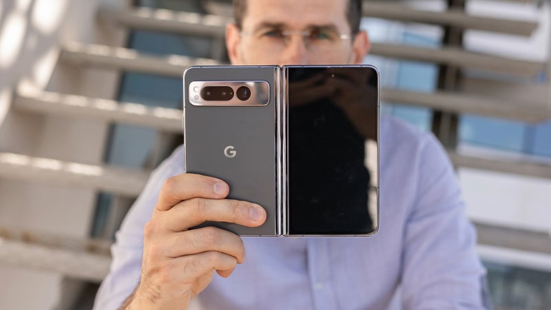 Google's Pixel Fold might get a new Dual Screen feature for enhanced photography