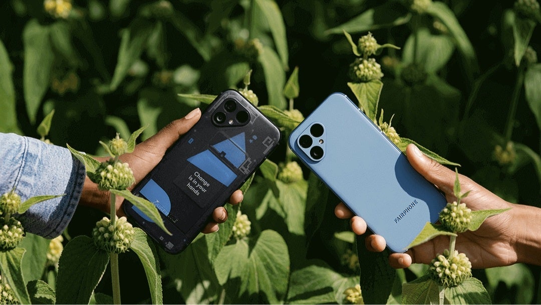 If you want a phone with a 10/10 repairability score, here it is