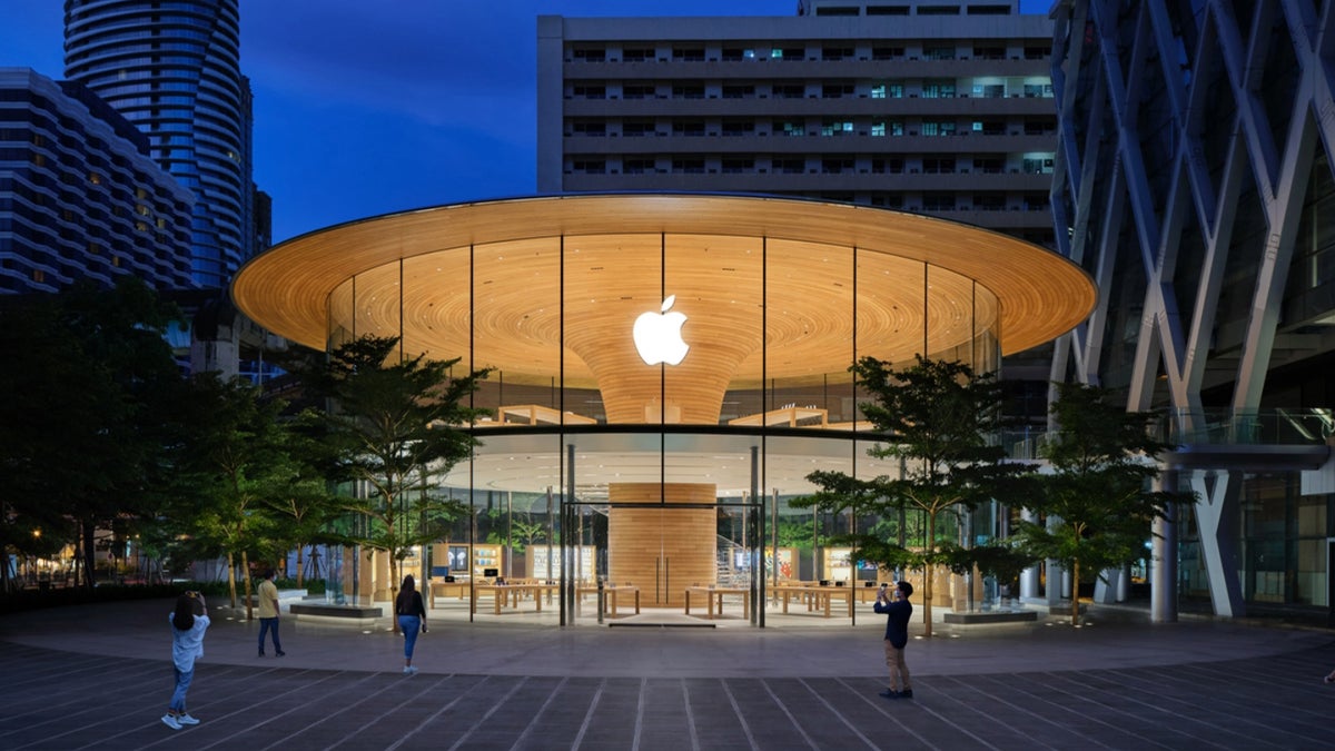Apple attempts to escape EU fine by offering to open its NFC technology for rivals
