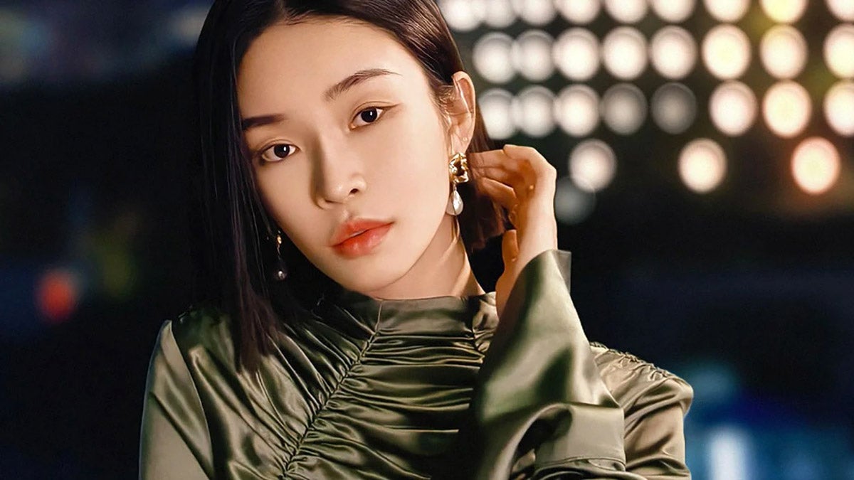 Vivo X100 Pro now global with Floating Telephoto for portraits that demo who's phone camera boss