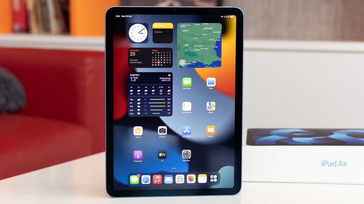 This amazing iPad Air (2022) deal will be gone in a 'flash', so pull the trigger right now!