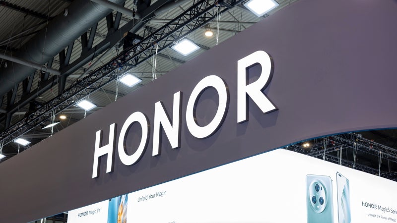 Alleged real-life photo reveals the Honor Magic 6 Pro design