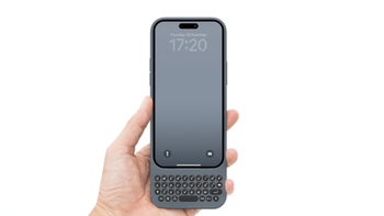 New accessory adds a physical QWERTY keyboard to your iPhone