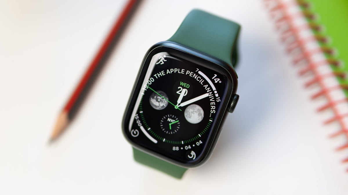 Why splash the cash on the Series 9 when the Apple Watch Series 7 is THIS cheap with 4G LTE?
