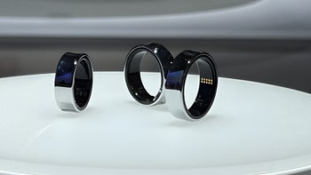 My precious! Galaxy Ring looks insanely hot from up close, is going to track your sleep