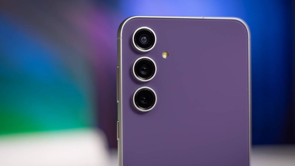 Galaxy S24 FE Surprisingly Sounding Better Than S24 As Key Specs Emerge galaxy-s24-fe-surprisingly-sounding-better-than-s24-as-key-specs-emerge